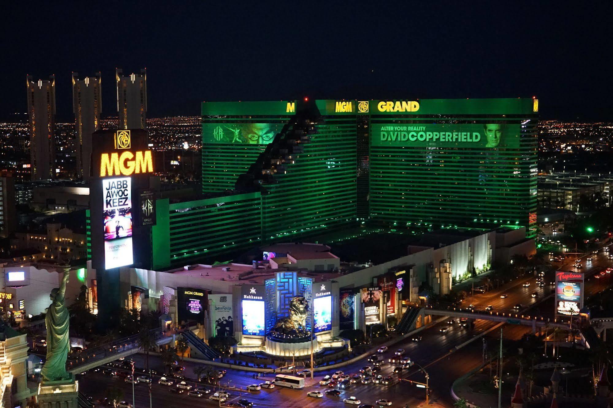 Skylofts At Mgm Grand Hotel Las Vegas Exterior photo
